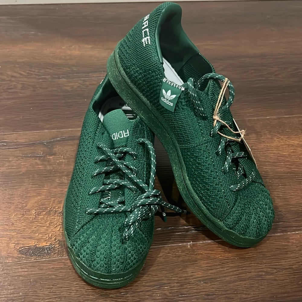 NWT Adidas X Pharrell Superstar Primeknit Green Sneakers